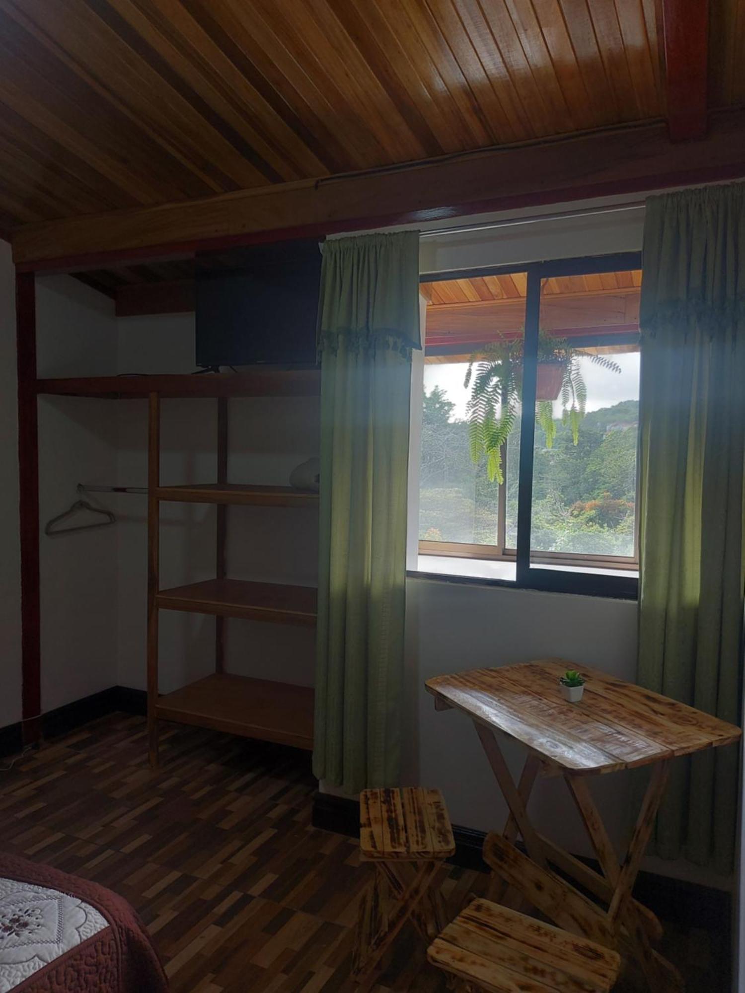 Alisson Hotel Y Restaurant Monteverde Eksteriør billede
